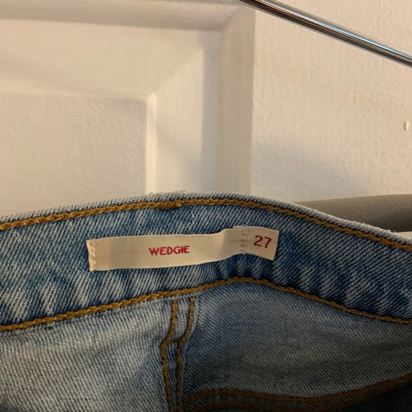 Levis Wedgie Jeans size 27 - Picture 3 of 3